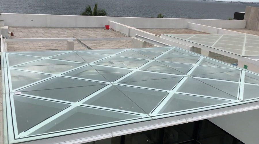 Làm Khung Bảo Vệ Cửa Sổ – Giếng Trời