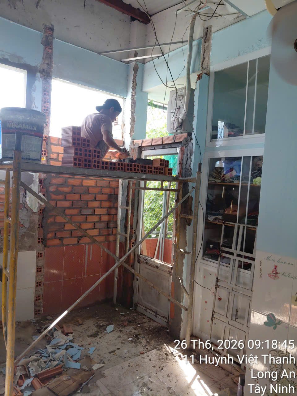 biện pháp tháo dỡ tường ngăn